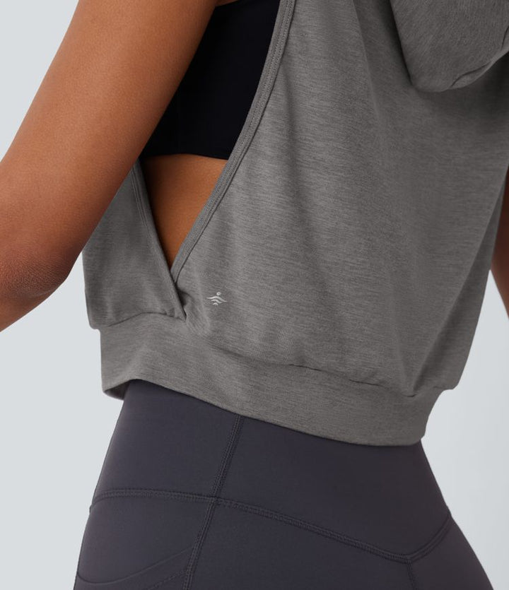 Ava™ | Sportliches Crop Tanktop mit Kapuze MOKKAKAI