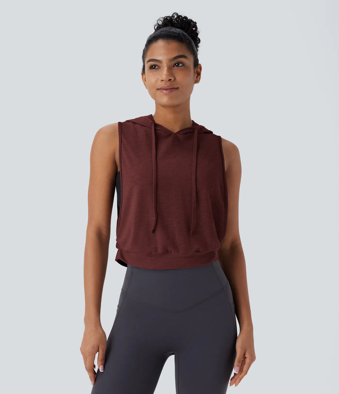 Ava™ | Sportliches Crop Tanktop mit Kapuze MOKKAKAI