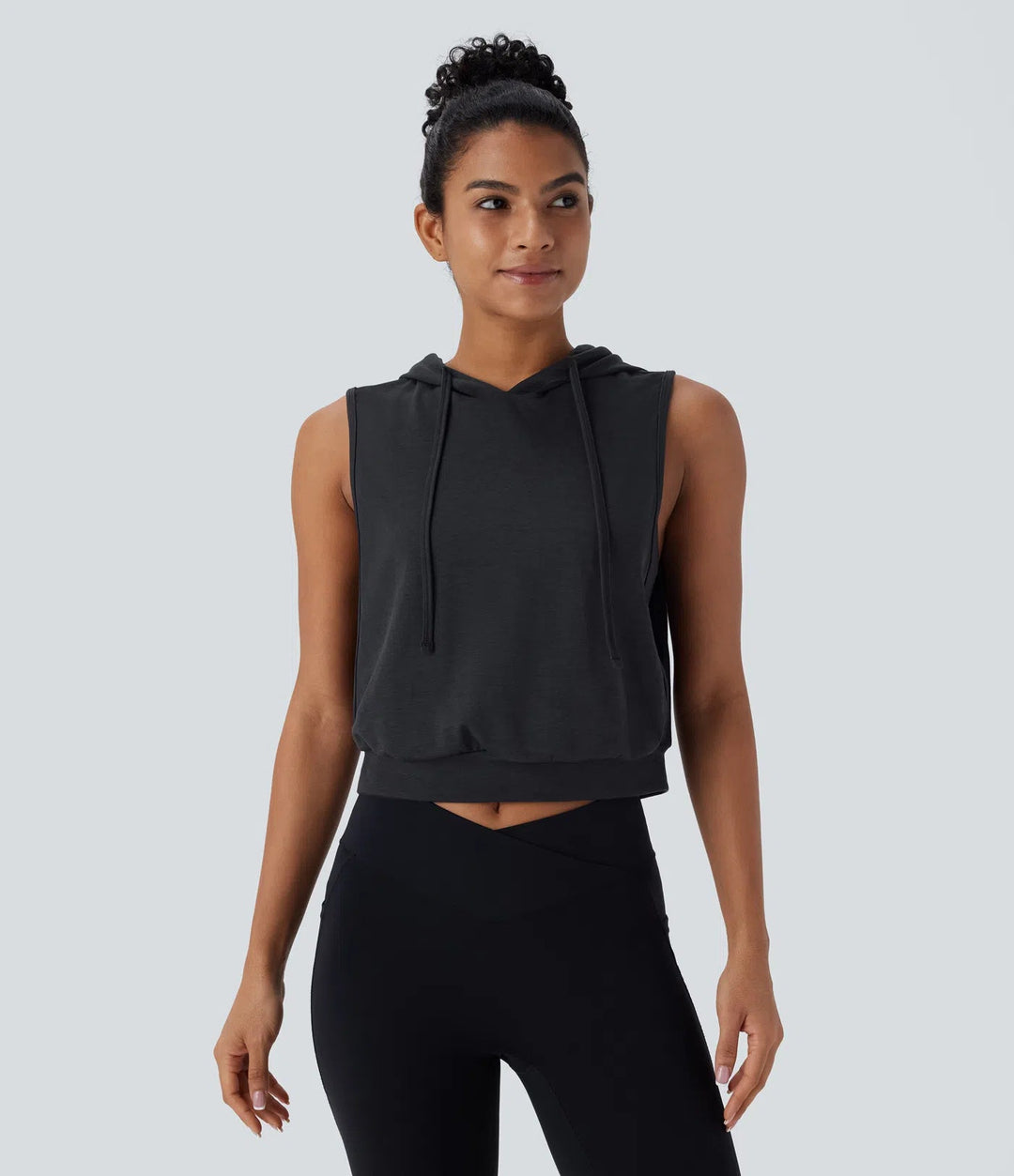Ava™ | Sportliches Crop Tanktop mit Kapuze MOKKAKAI