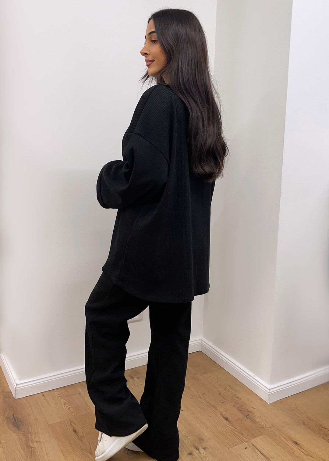 Malia™ – Elegants und bequems Set us Cordstoff MOKKAKAI