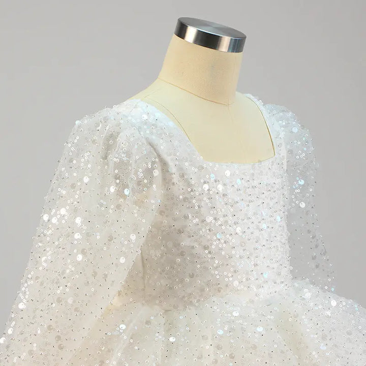 Lola - Prinzessinnenkleider für Mädchen, Schleife, Netzstoff, langärmlig, mit Pailletten besetztes Taufkleid MOKKAKAI