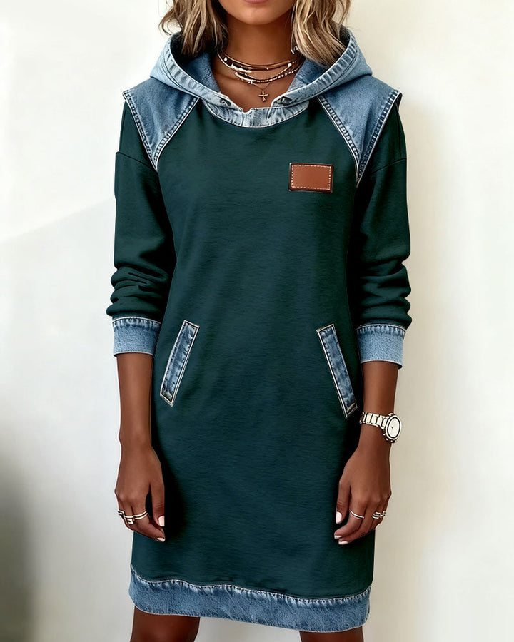 Kapuzenkleid Mit Kontrast-Einsätzen MOKKAKAI