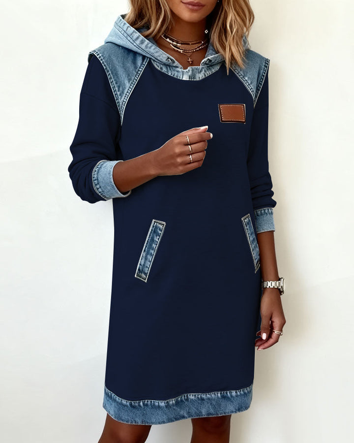 Kapuzenkleid Mit Kontrast-Einsätzen MOKKAKAI