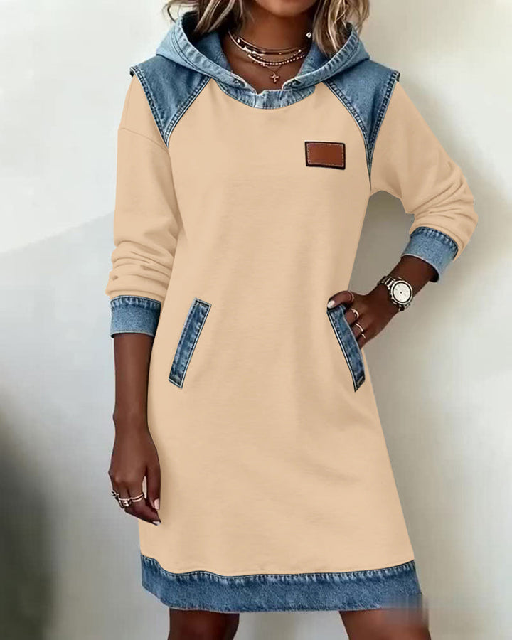 Kapuzenkleid Mit Kontrast-Einsätzen MOKKAKAI